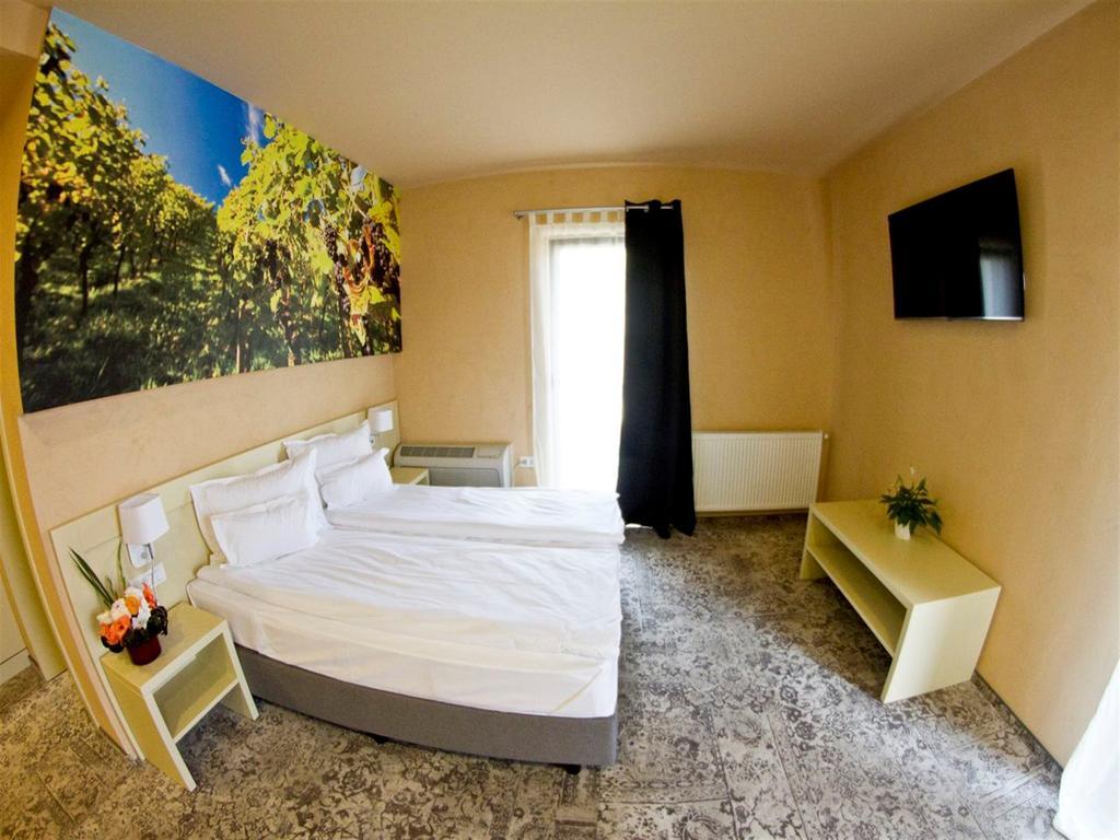 Sarea-N Bucate Hotel Турда Екстериор снимка